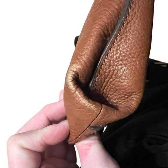 Fossil Vickery brown leather crossbody bag with adjustable strap - Picture 8 of 16